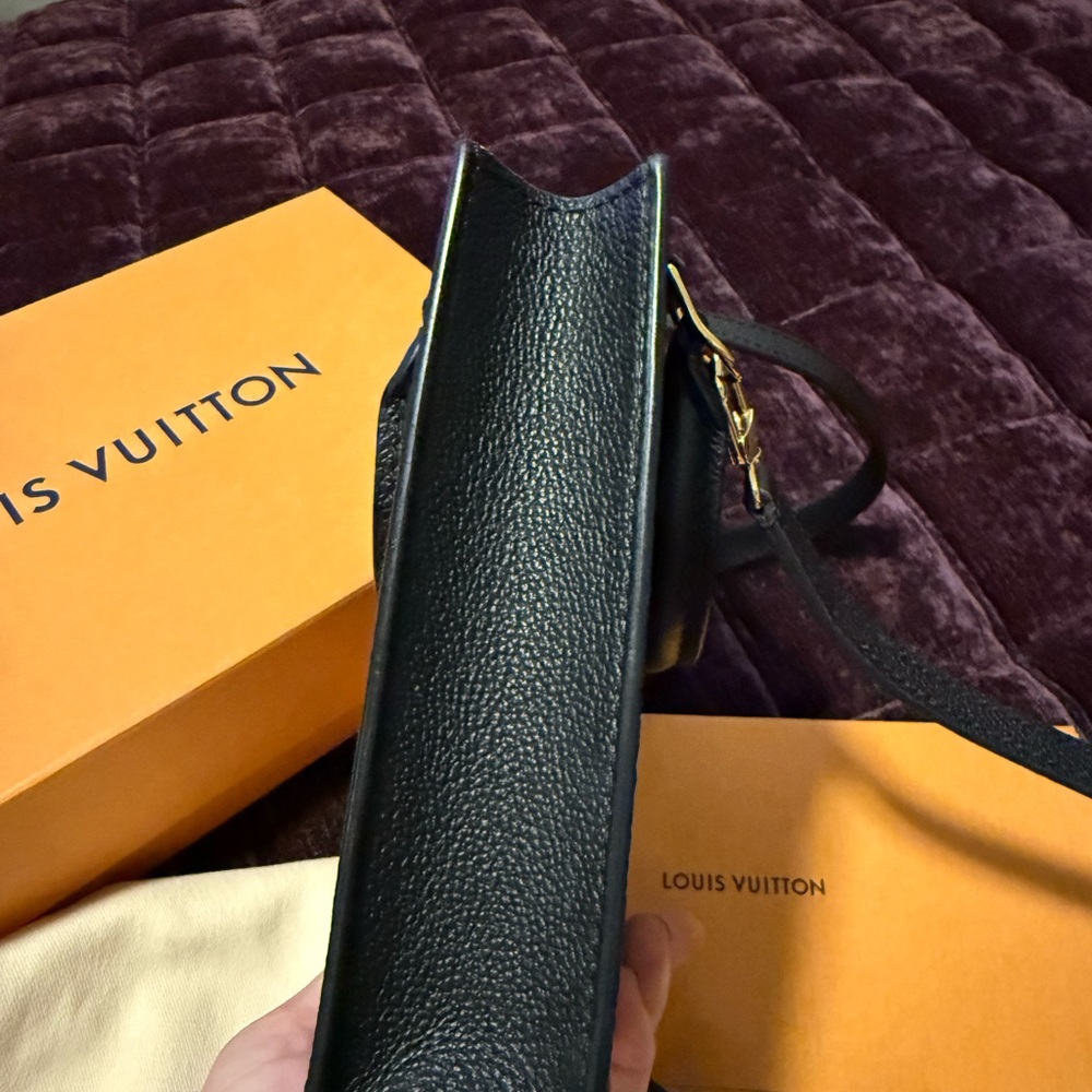 Louis Vuitton Black and Cream Mini Bag brand new - Picture 4 of 7